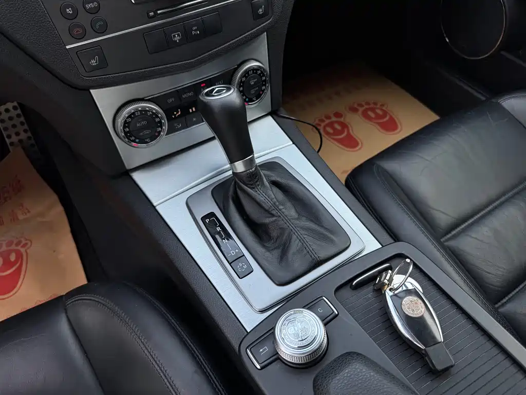 Mercedes-Benz C-Class AMG 2012 — фото 14