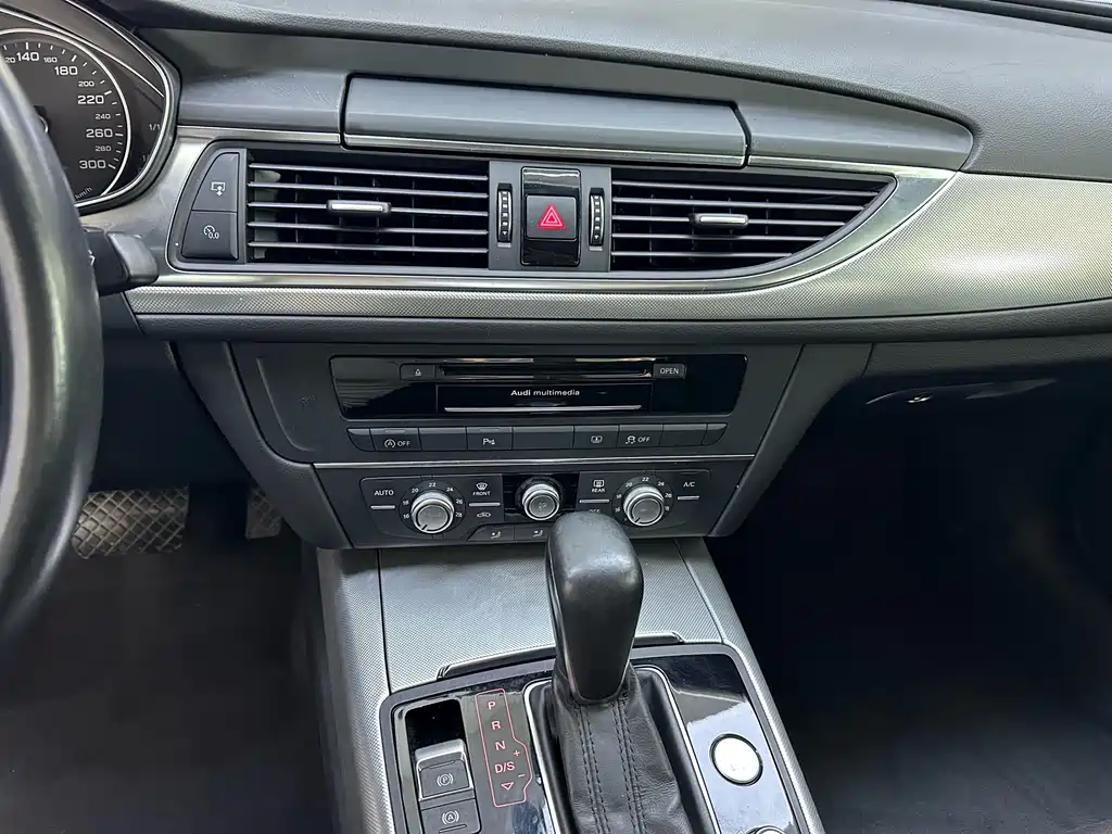 Audi A6L 2016 — фото 12