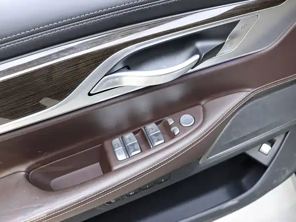 BMW 7 Series 2021