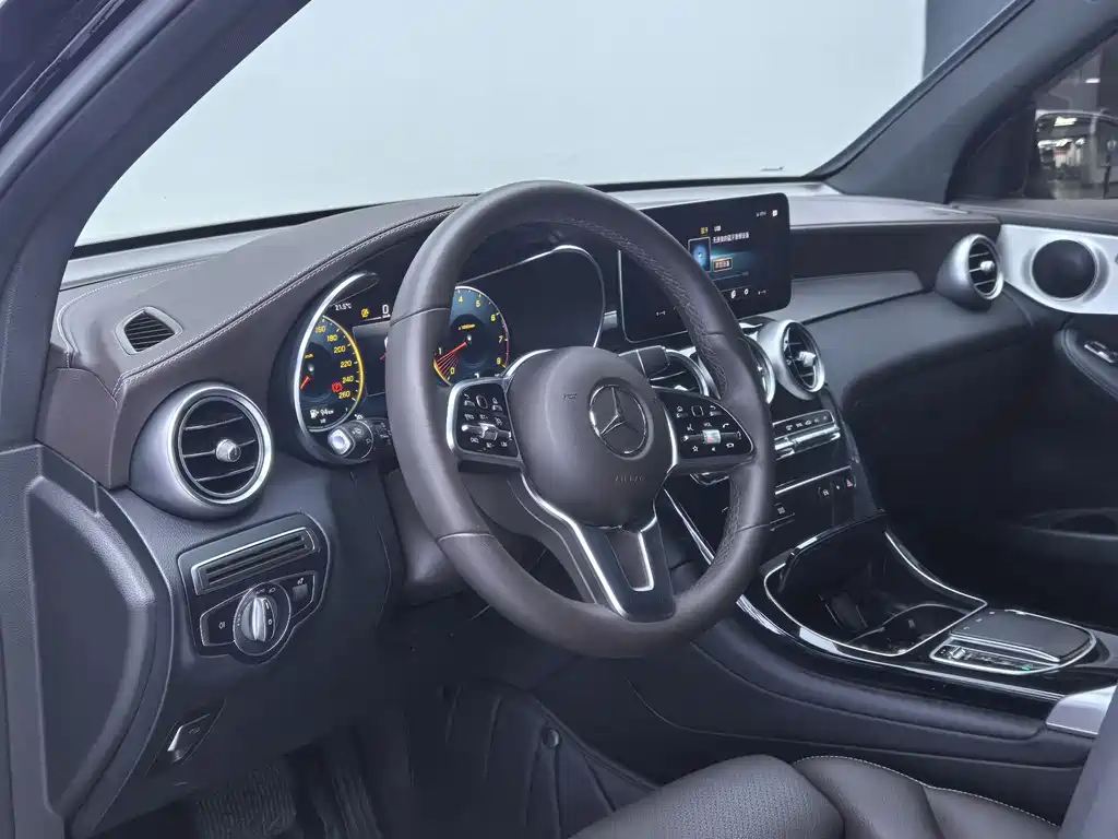 Mercedes-Benz GLC 2022 — фото 12