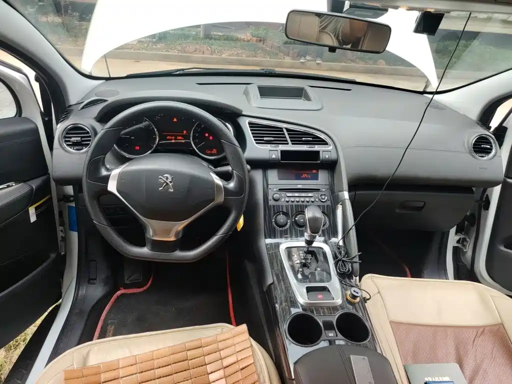Peugeot 3008 2015 — фото 13