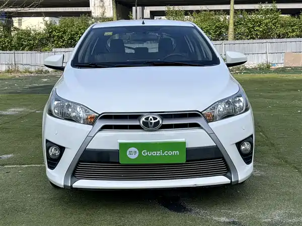 Toyota Yaris L 2014
