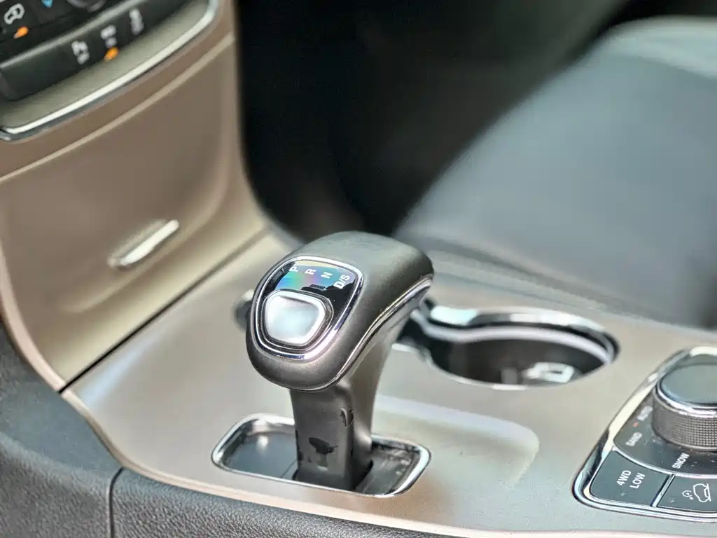 Jeep Grand Cherokee 2014 — фото 32