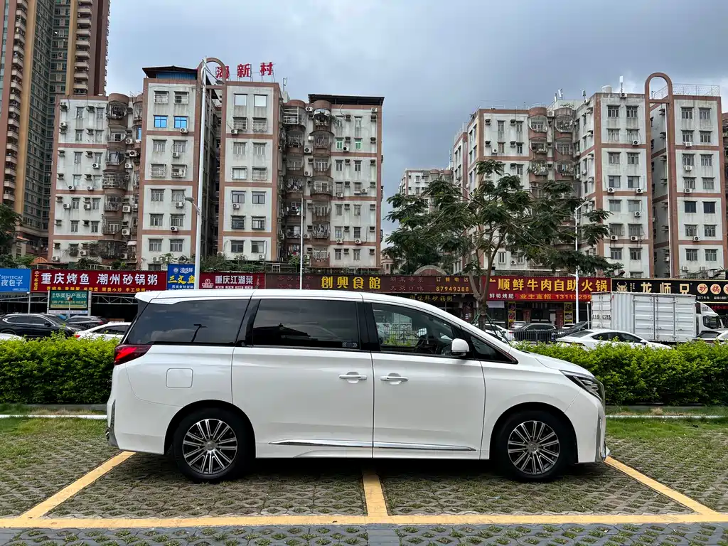 GAC Motor Trumpchi M8 2022 — фото 11