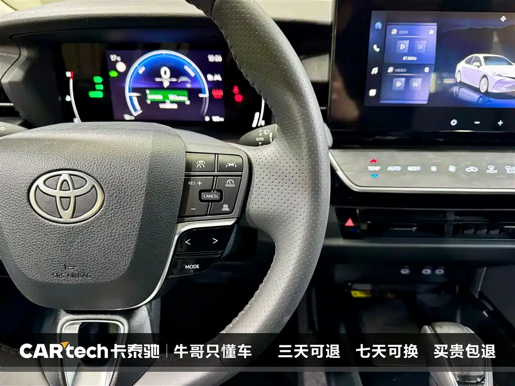 Toyota Camry 2026 — фото 25