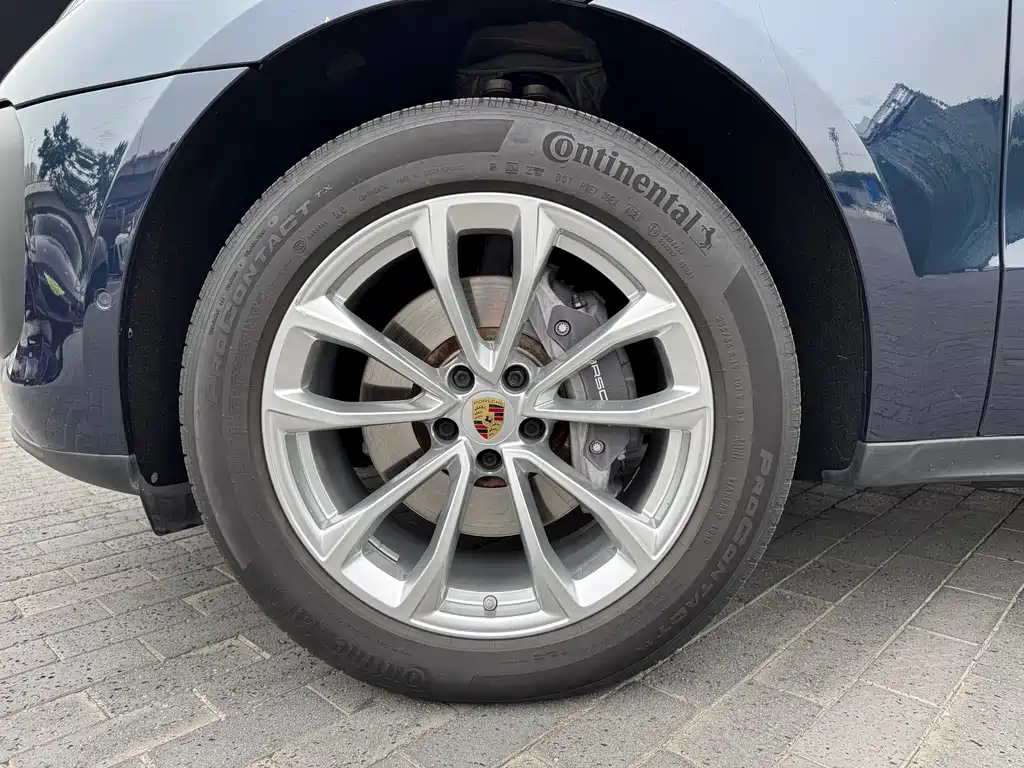 Porsche Macan 2022 — фото 12