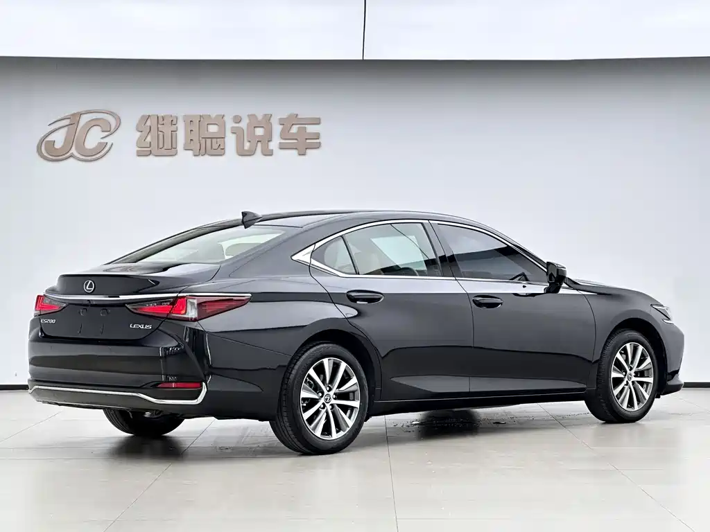 Lexus ES 2021 — фото 6