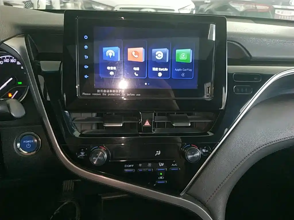 Toyota Camry 2021 — фото 13