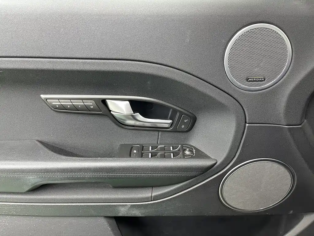 Land Rover Evoque 2015 — фото 19