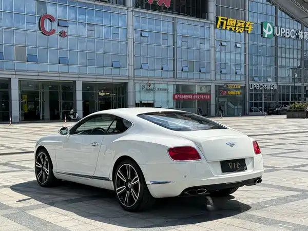 Bentley Continental 2016
