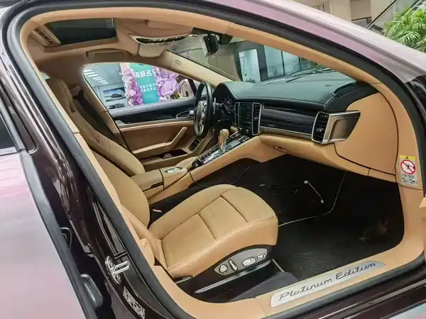Porsche Panamera 2013