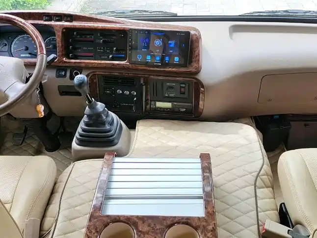 Toyota Coaster 2020 — фото 21