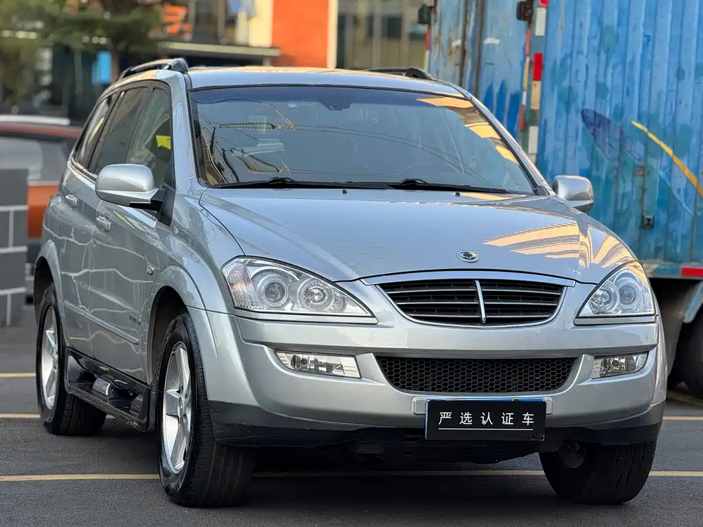 SsangYong Xiangyu 2012 — фото 3