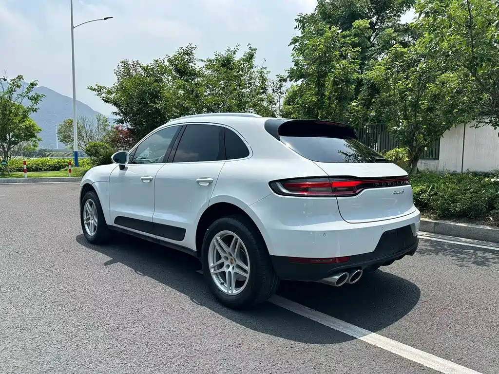 Porsche Macan 2021 — фото 7