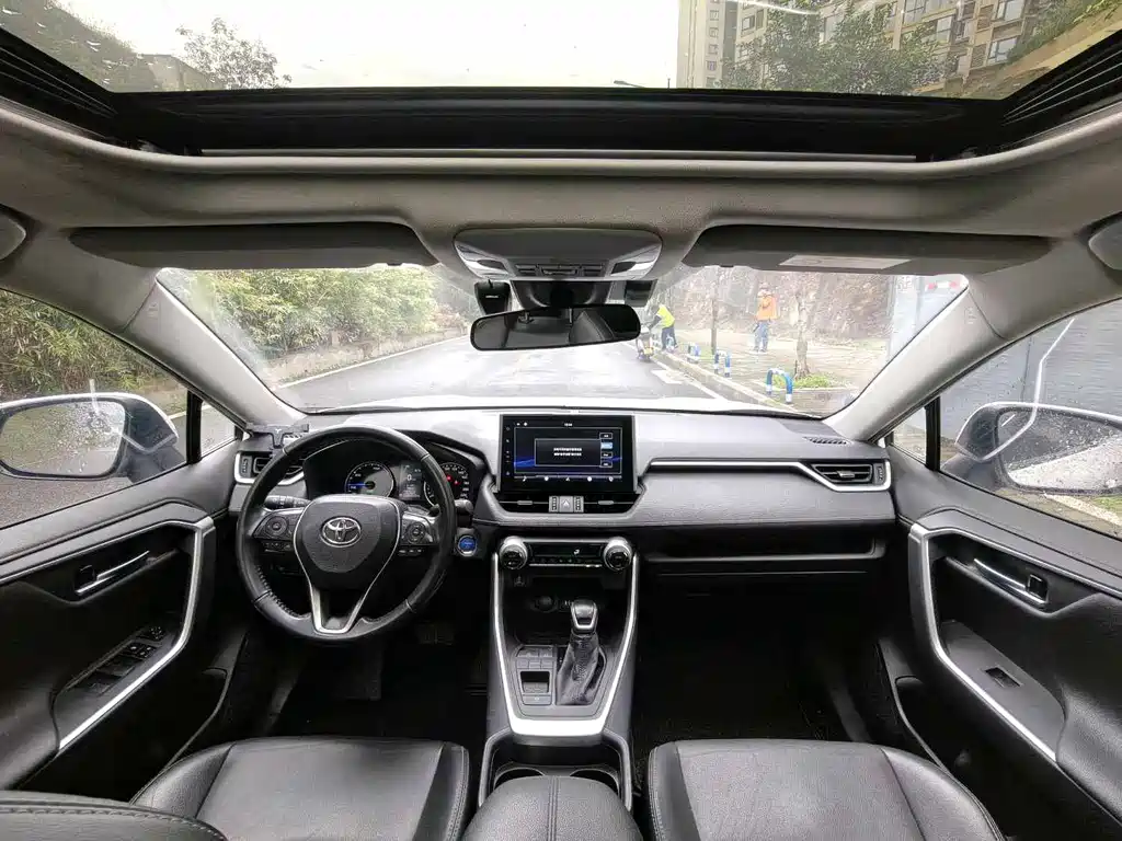Toyota Wildlander 2021 — фото 12