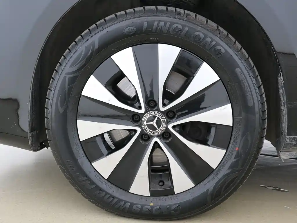 Mercedes-Benz Vito 2023 — фото 10