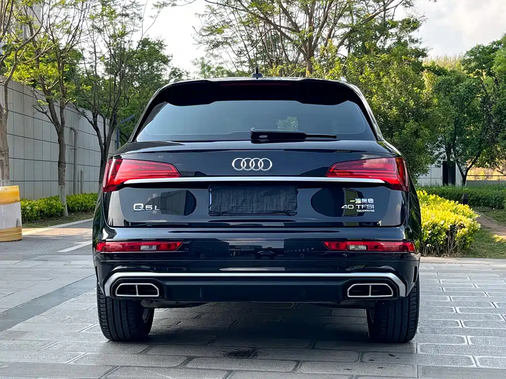 Audi Q5L 2023 — фото 8