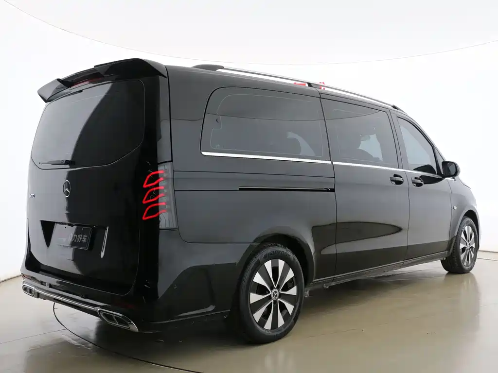 Mercedes-Benz Vito 2023 — фото 7