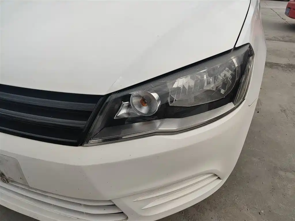 Volkswagen Jetta 2015 — фото 24