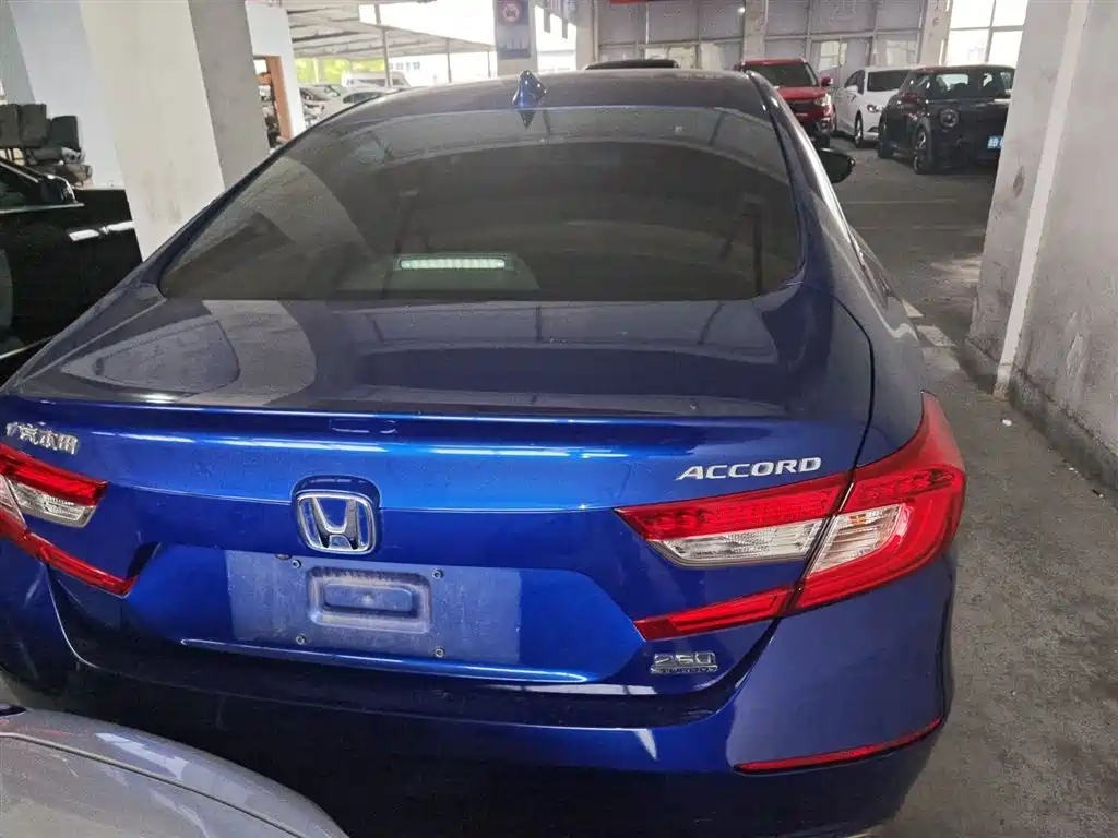 Honda Accord 2019 — фото 6