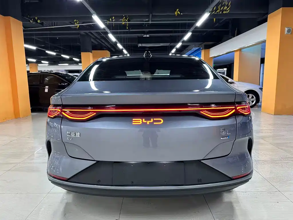 BYD Qin L 2025 — фото 7