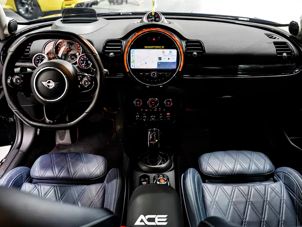 MINI Clubman 2020 — фото 12