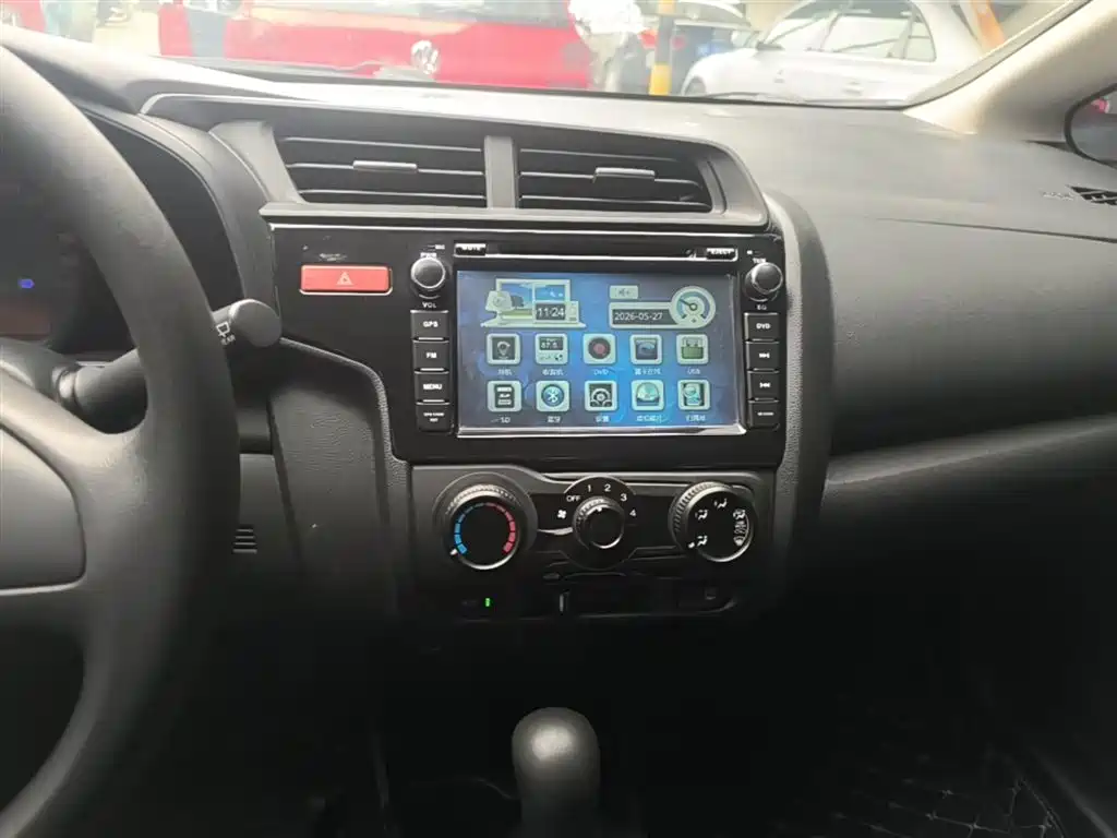 Honda Fit 2015 — фото 13