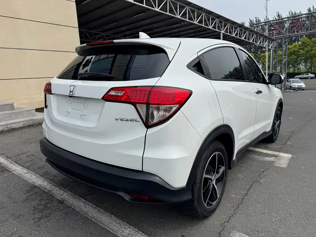 Honda Vezel 2022 — фото 9