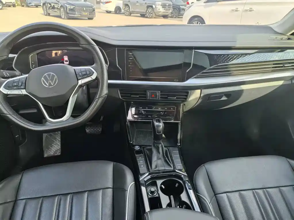 Volkswagen Passat 2023 — фото 8