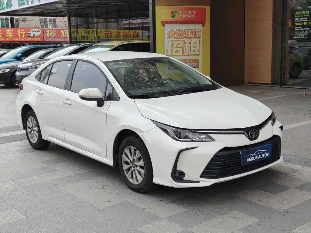 Toyota Corolla 2023 — фото 3