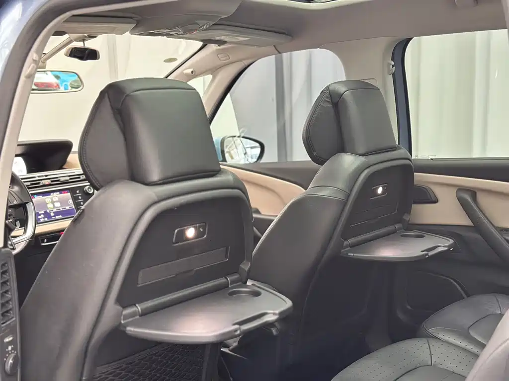 Citroen C4 Picasso 2016 — фото 32