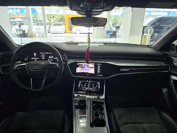 Audi A6L 2023
