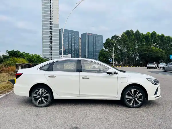 Roewe Feifan ER6 2021