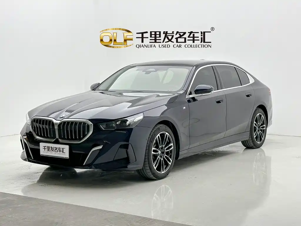 BMW 5 Series 2025
