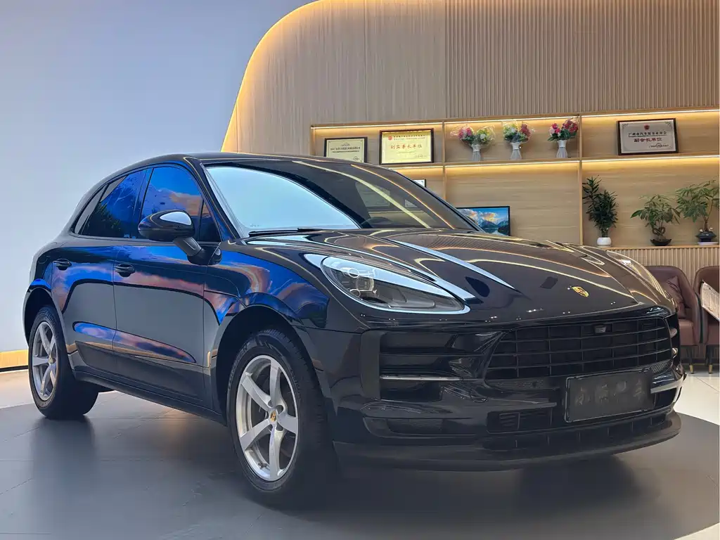 Porsche Macan 2019 — фото 2