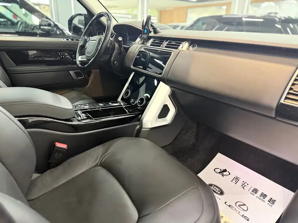 Land Rover Range Rover 2019 — фото 15