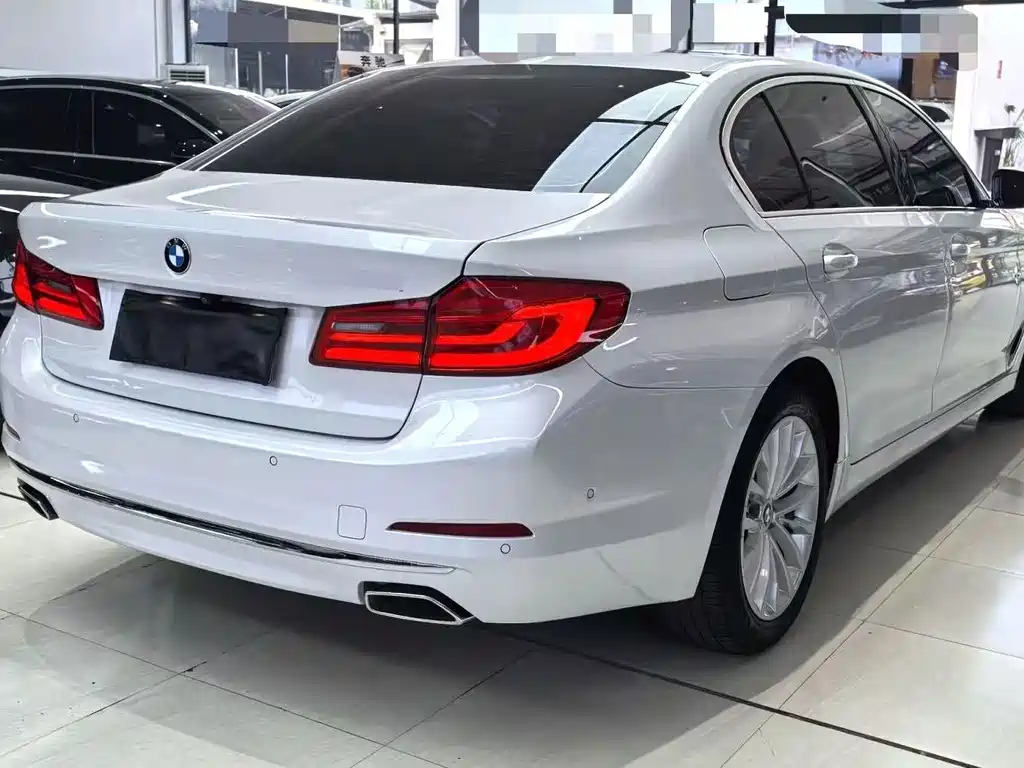 BMW 5 Series 2020