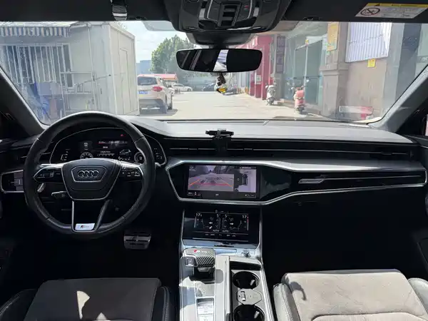 Audi A6L 2023