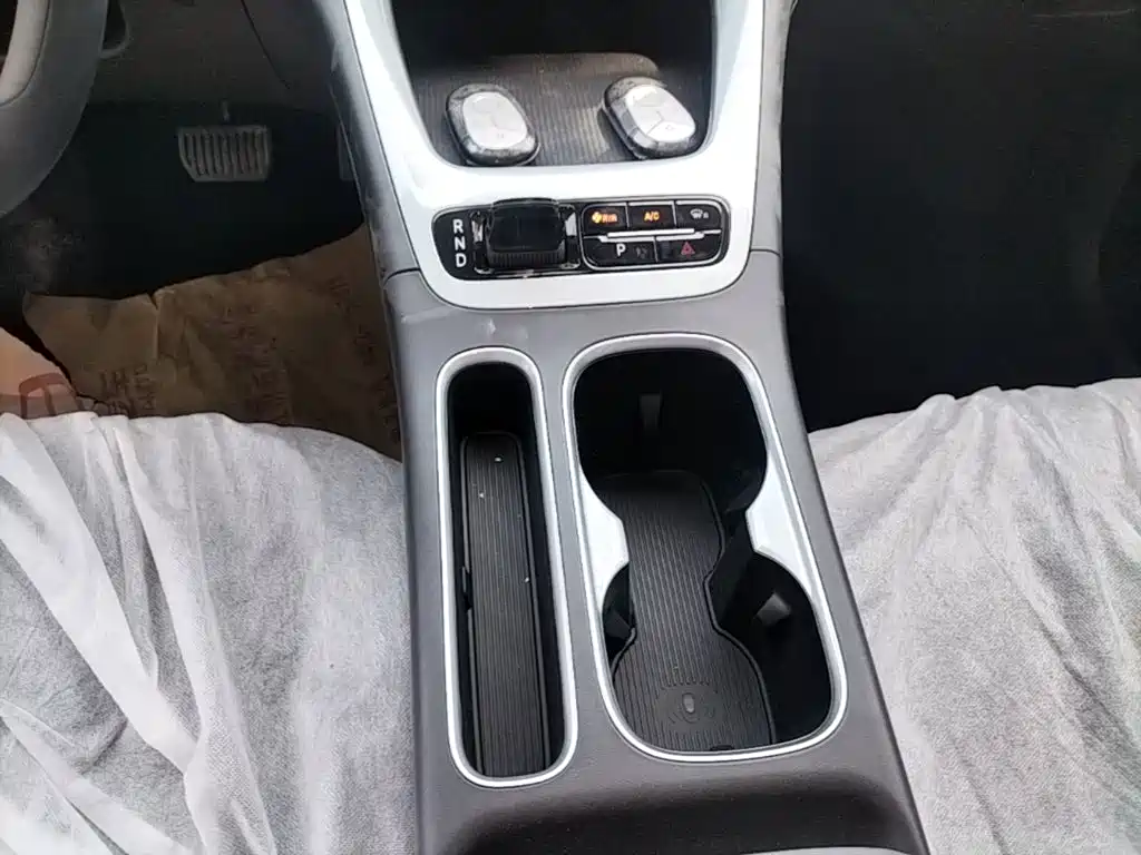 Geely Galaxy Starwish 2026 — фото 14