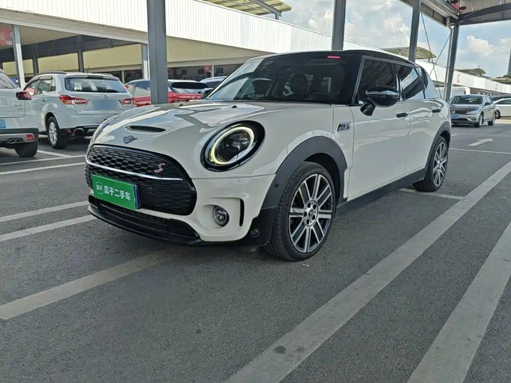 MINI Clubman 2021