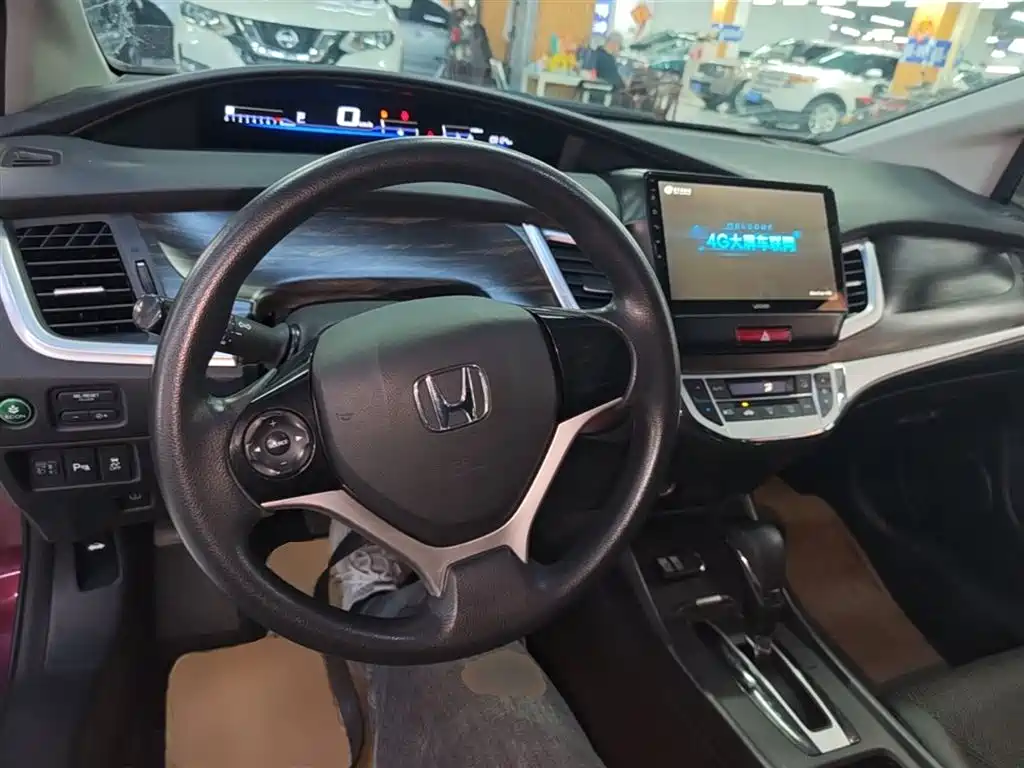 Honda Jade 2017 — фото 10
