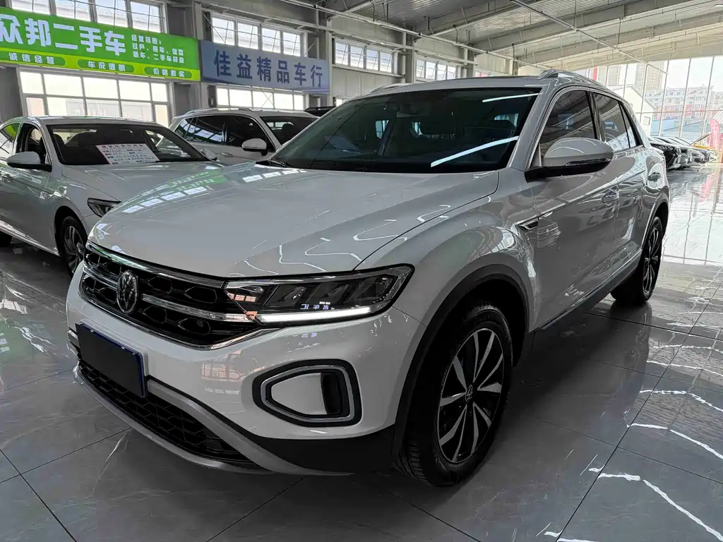 Volkswagen T-Roc 2024 — фото 1