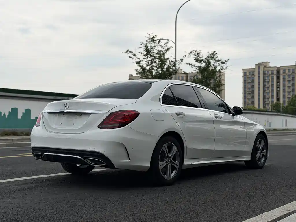 Mercedes-Benz C-Class 2021 — фото 12