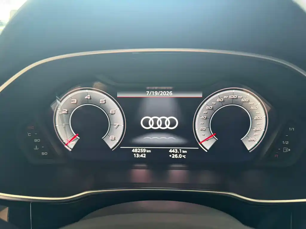 Audi Q3 Sportback 2022 — фото 20