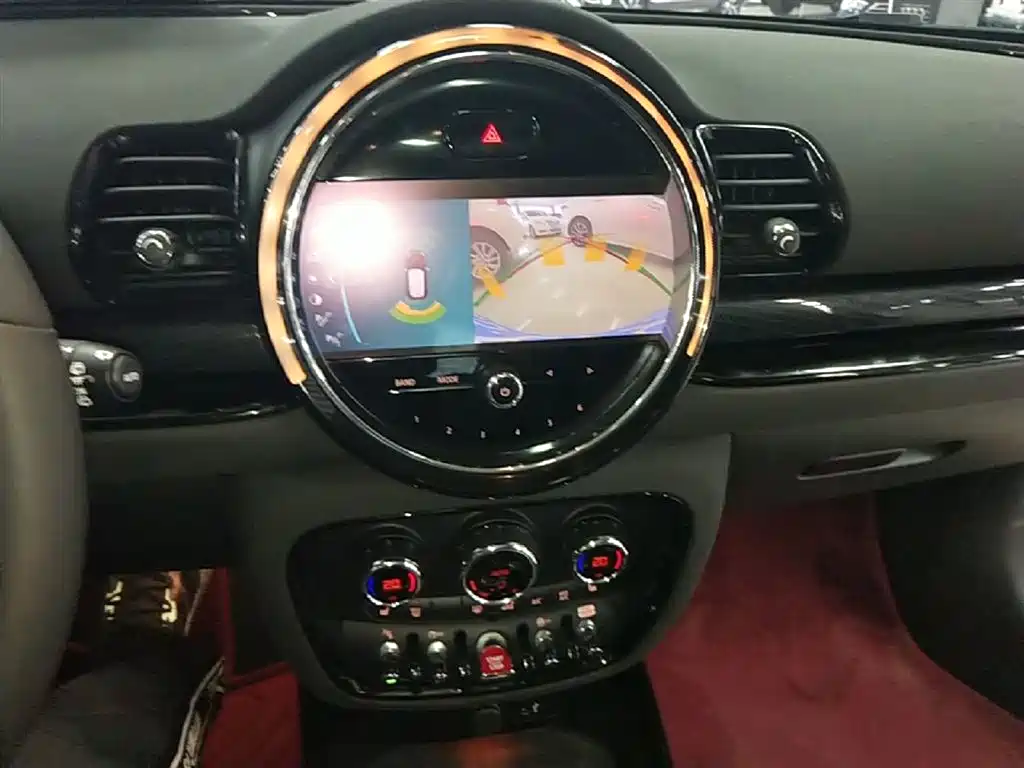 MINI Clubman 2023 — фото 13