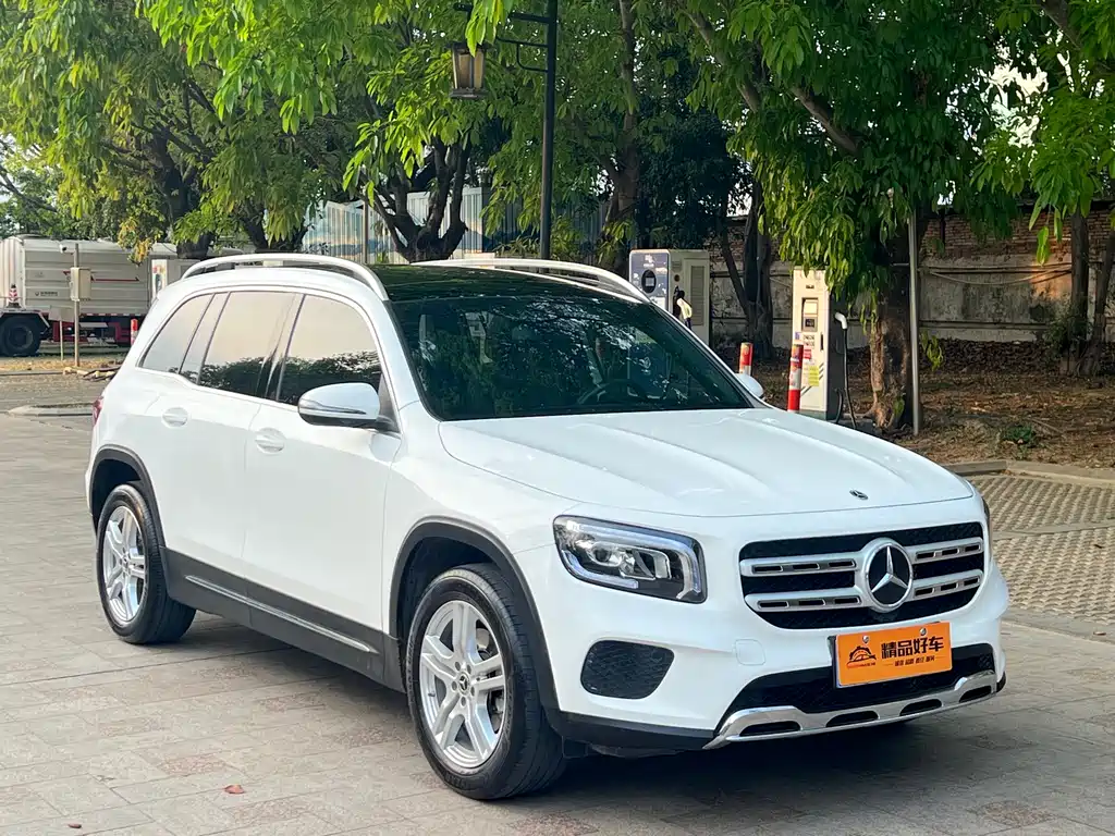 Mercedes-Benz GLB 2023 — фото 3