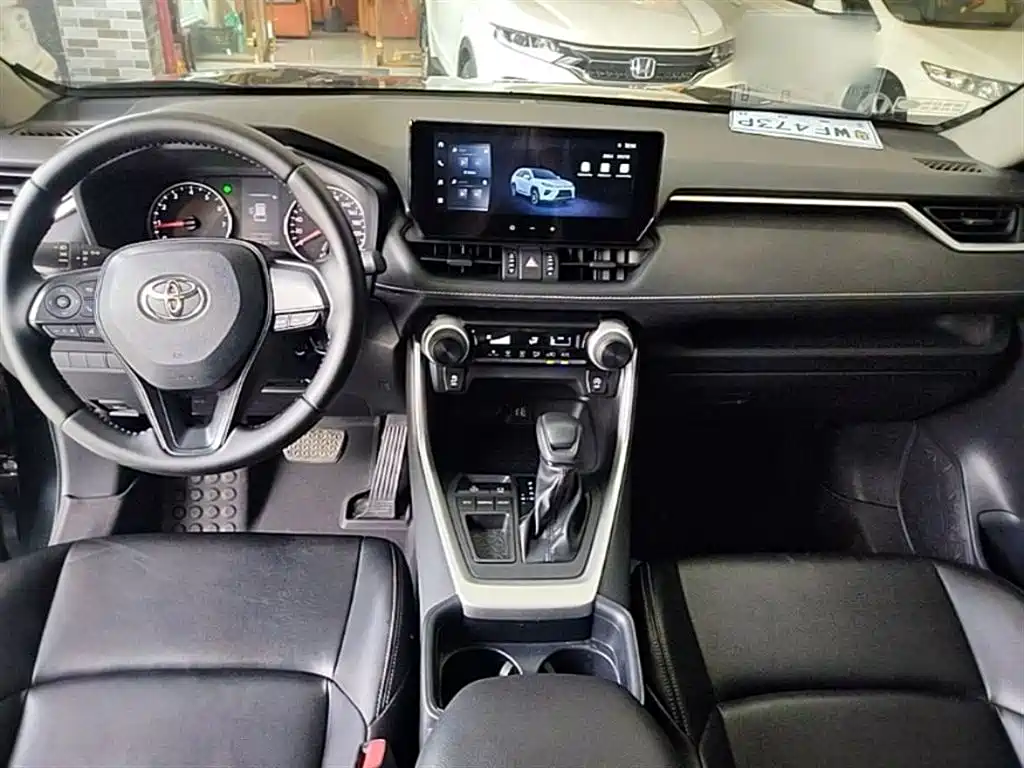Toyota Wildlander 2024 — фото 10