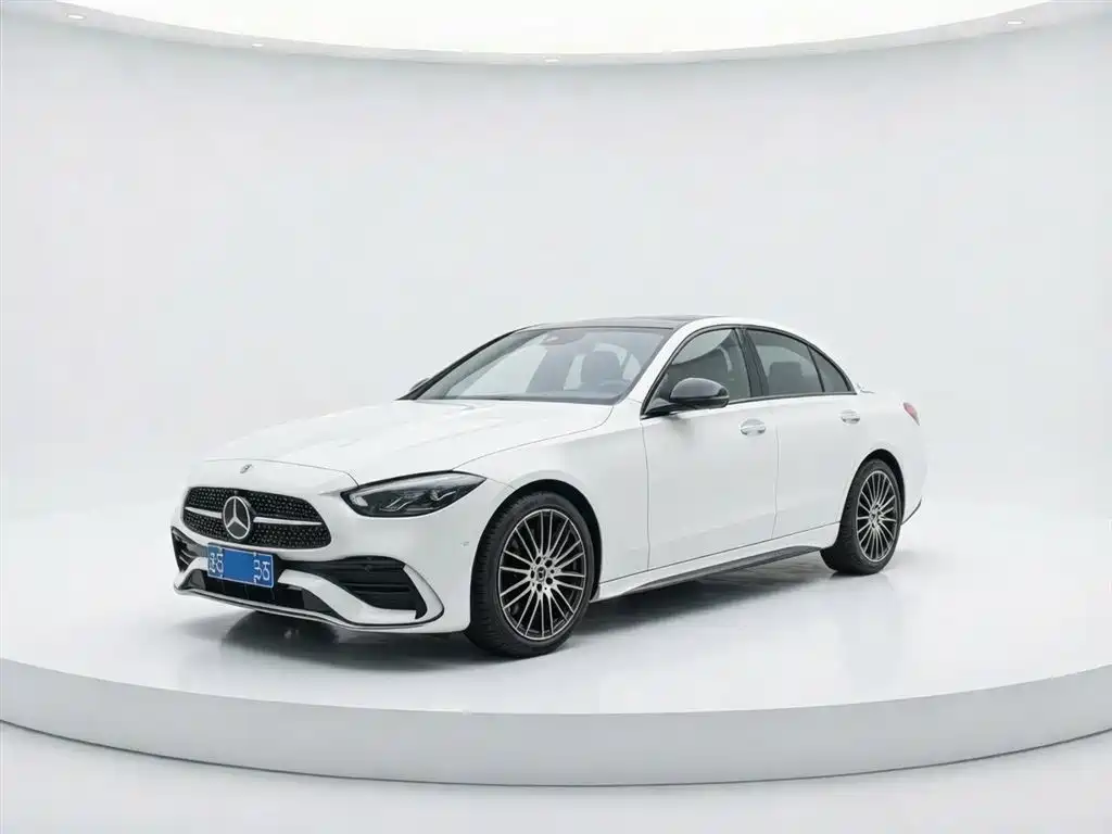Mercedes-Benz C-Class 2025 — фото 1