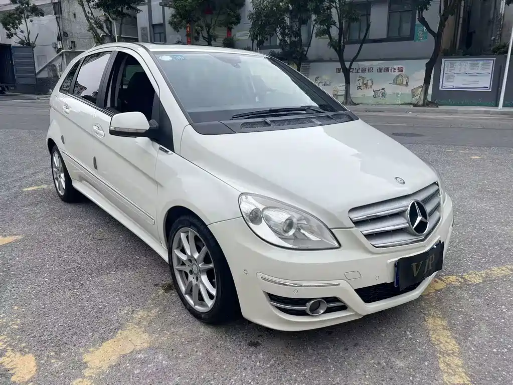Mercedes-Benz B-Class 2010