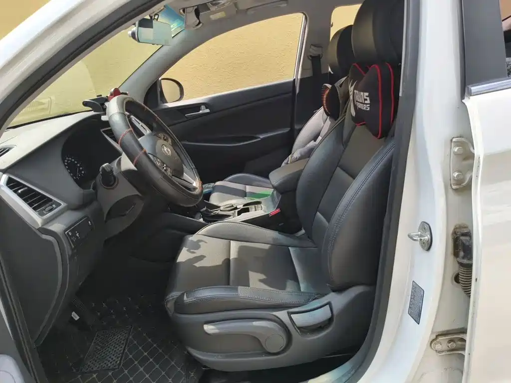 Hyundai Tucson 2017 — фото 11